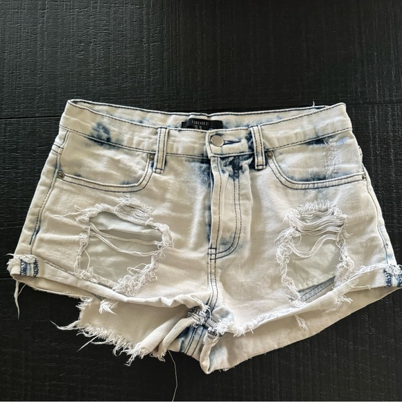 Forever 21 Acid Wash Denim Jean Shorts Distressed size 26 - Picture 2 of 6